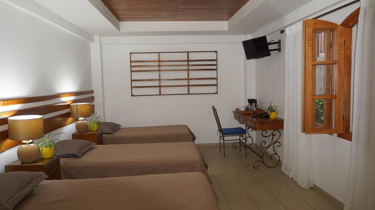 Hotel Casa Del Arbol San Pedro Sula Exterior photo